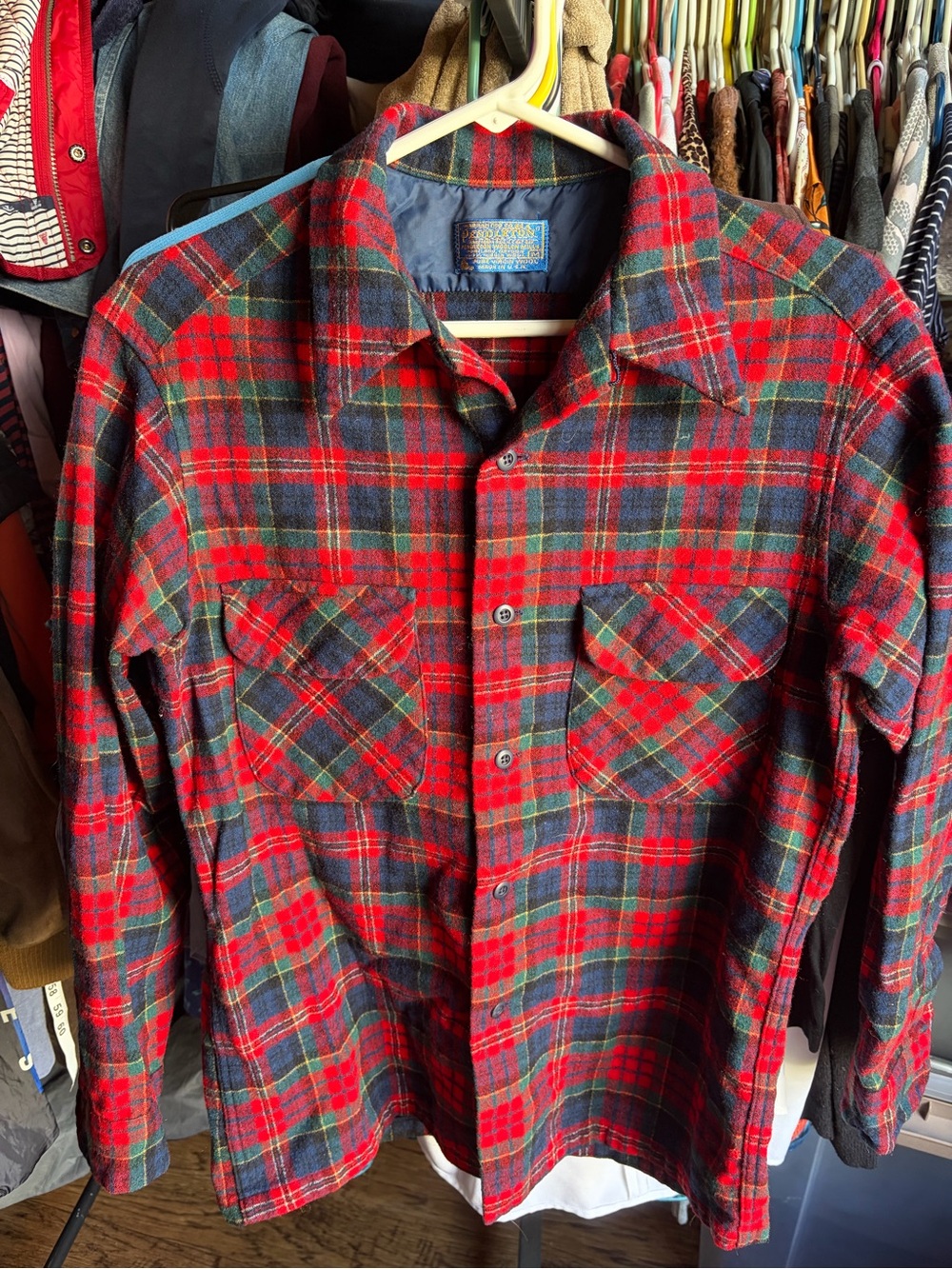 Pendleton Red and Green Plaid Button-Up Flannel Shirt VTG Medium